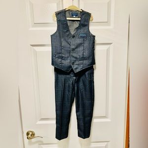 Boys New 2 Piece Vest/Dress Pants, Size 4T, Never Worn, No Tags